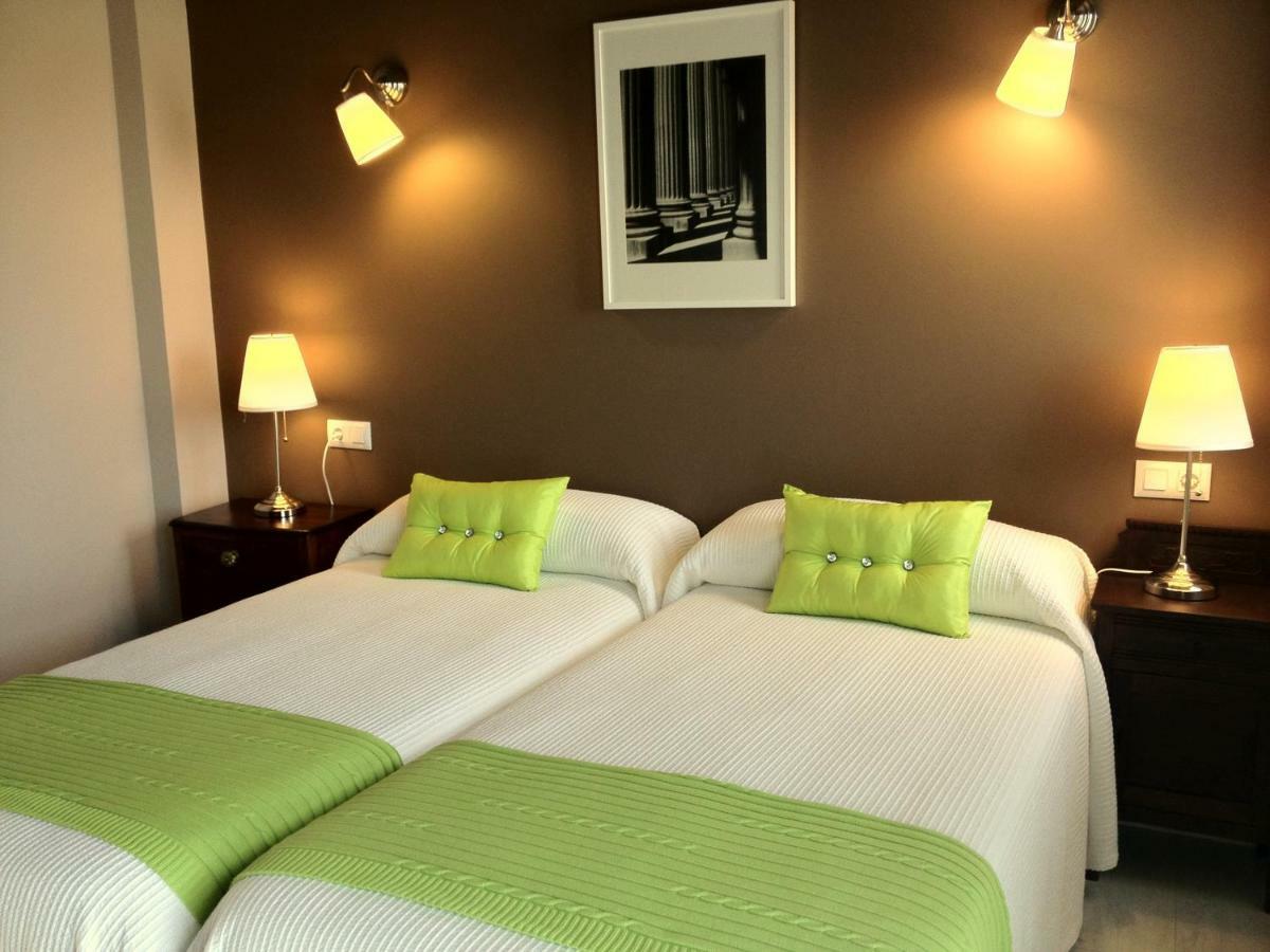Apartamentos El Hospital De Villahormes Eksteriør billede