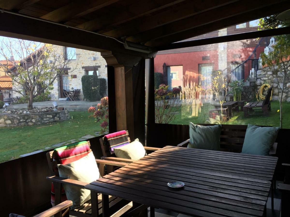 Apartamentos El Hospital De Villahormes Eksteriør billede