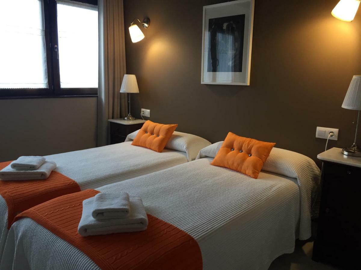 Apartamentos El Hospital De Villahormes Eksteriør billede